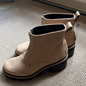 Sorel Beige Ankle Boots